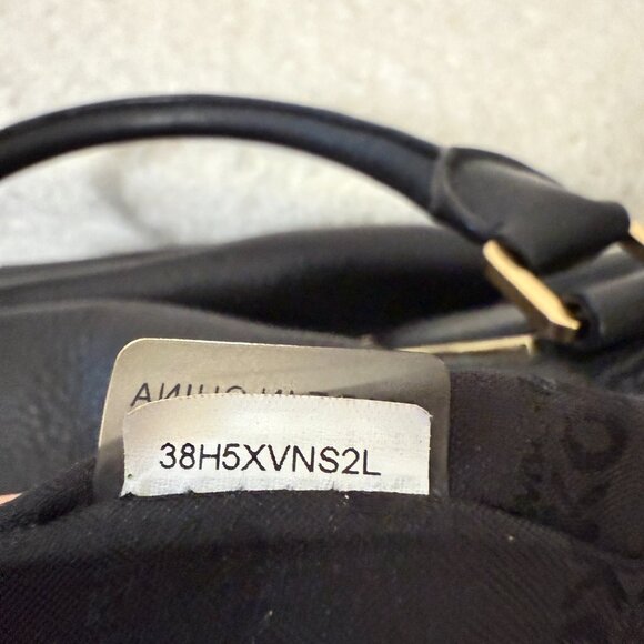 Michael Kors Leather Handbag BLACK - Picture 2 of 16